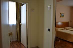 Hotel Tricolore