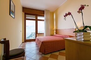 Grand Hotel Moon Valley