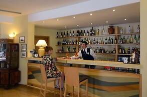 Grand Hotel Moon Valley