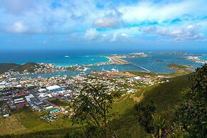 Simpson Bay Resort, Marina & Spa