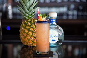 Simpson Bay Resort, Marina & Spa