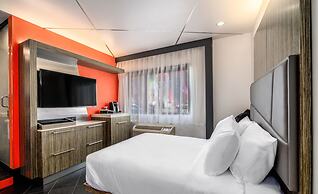 The Moment Hotel