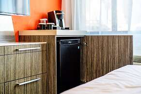 The Moment Hotel