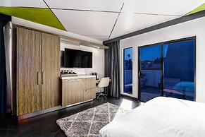 The Moment Hotel