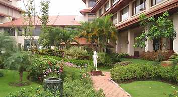 The Imperial River House Resort