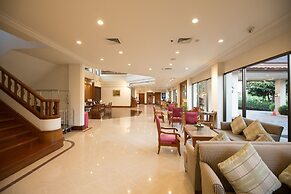 The Imperial River House Resort