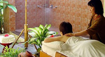 The Imperial River House Resort