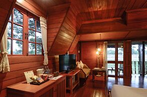 The Imperial River House Resort