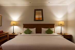 The Imperial River House Resort