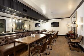 Independence Square Lodge by Frias