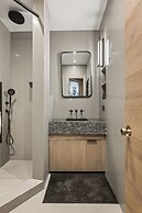 Independence Square Lodge by Frias