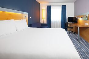 Holiday Inn Express Stevenage by IHG