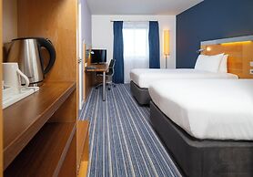 Holiday Inn Express Stevenage by IHG