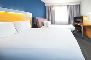 Holiday Inn Express Stevenage by IHG