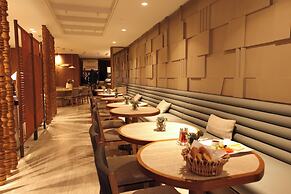 Housez Suites and Apartments - Special Class