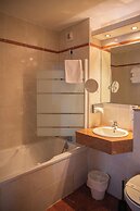 Brit Hotel Nîmes Ouest