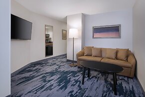 Fairfield Inn and Suites by Marriott Denton