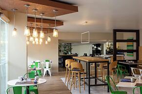 Courtyard by Marriott Toluca Airport