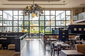 Courtyard by Marriott Toluca Airport