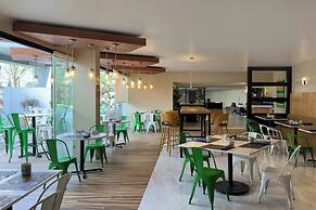 Courtyard by Marriott Toluca Airport