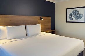 Courtyard by Marriott Toluca Airport