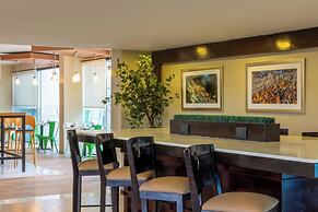 Courtyard by Marriott Toluca Airport