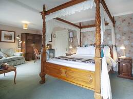 Lifton Hall
