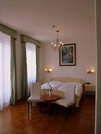 Central Continental Hotel