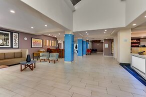 Holiday Inn Express & Suites Lake Worth by IHG