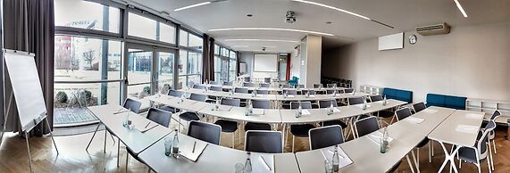 Holiday Inn Prague Airport by IHG