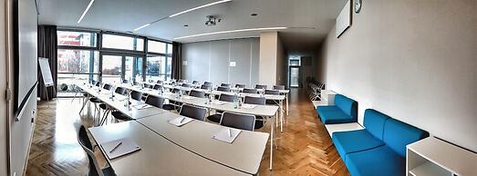 Holiday Inn Prague Airport by IHG