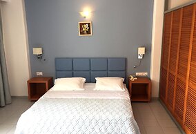 Caravel Apartment Hotel