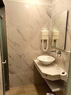 Caravel Apartment Hotel