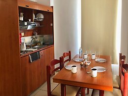 Caravel Apartment Hotel