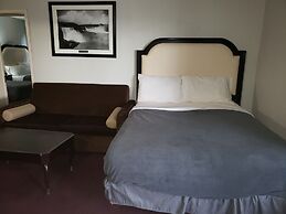 Niagara Falls Courtside Inn