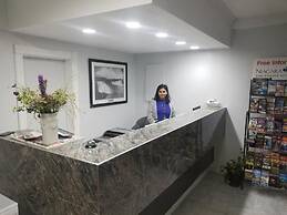 Niagara Falls Courtside Inn