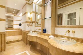 Radisson Blu Hotel Shanghai New World