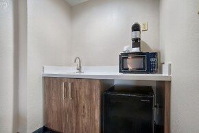 Holiday Inn Express Mobile I-65 by IHG