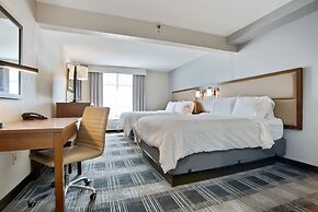 Holiday Inn Express Mobile I-65 by IHG