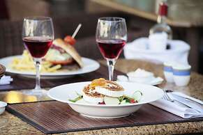 Grupotel Playa de Palma Suites & Spa