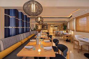 voco Surfside Aruba by IHG