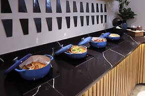 voco Surfside Aruba by IHG