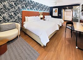 voco Surfside Aruba by IHG