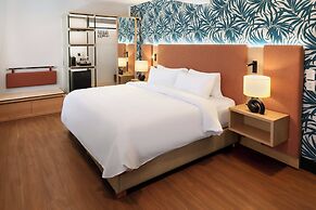 voco Surfside Aruba by IHG