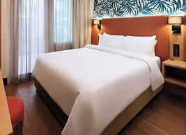 voco Surfside Aruba by IHG