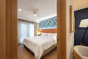 voco Surfside Aruba by IHG