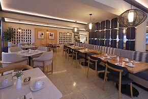 voco Surfside Aruba by IHG