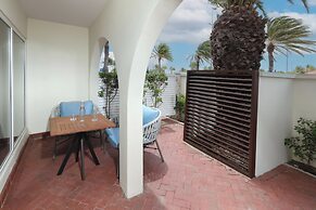 voco Surfside Aruba by IHG