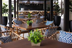 voco Surfside Aruba by IHG