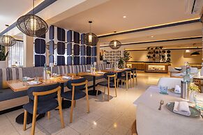 voco Surfside Aruba by IHG